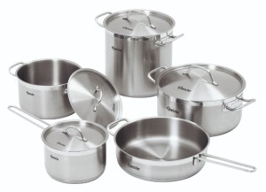 Zestaw garnków T4P1, 4 garnki z pokrywami i 1 patelnia