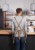 Fartuch Bib Apron URBAN-LOOK (z paskiem krzyżowym; kolor: pebble grey)