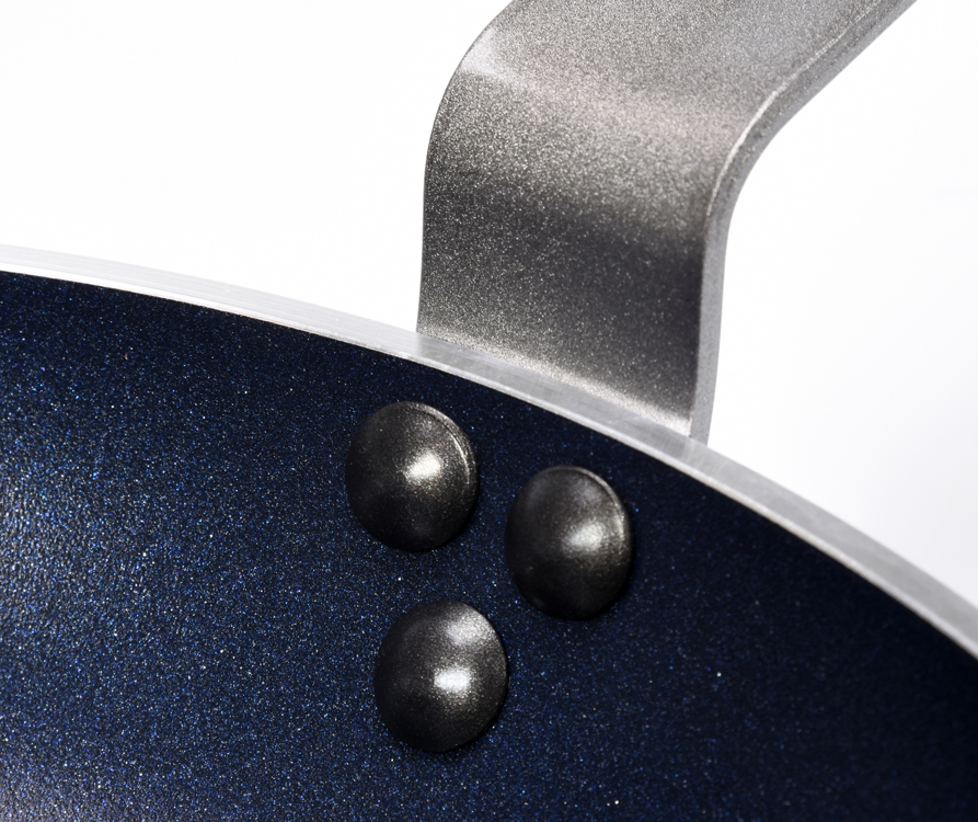 Patelnia aluminiowa z powłoką teflon platinum plus 240mm